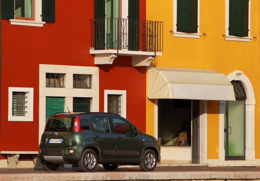  Fiat Panda 4x4 2012 года  (фото 31 из 77)